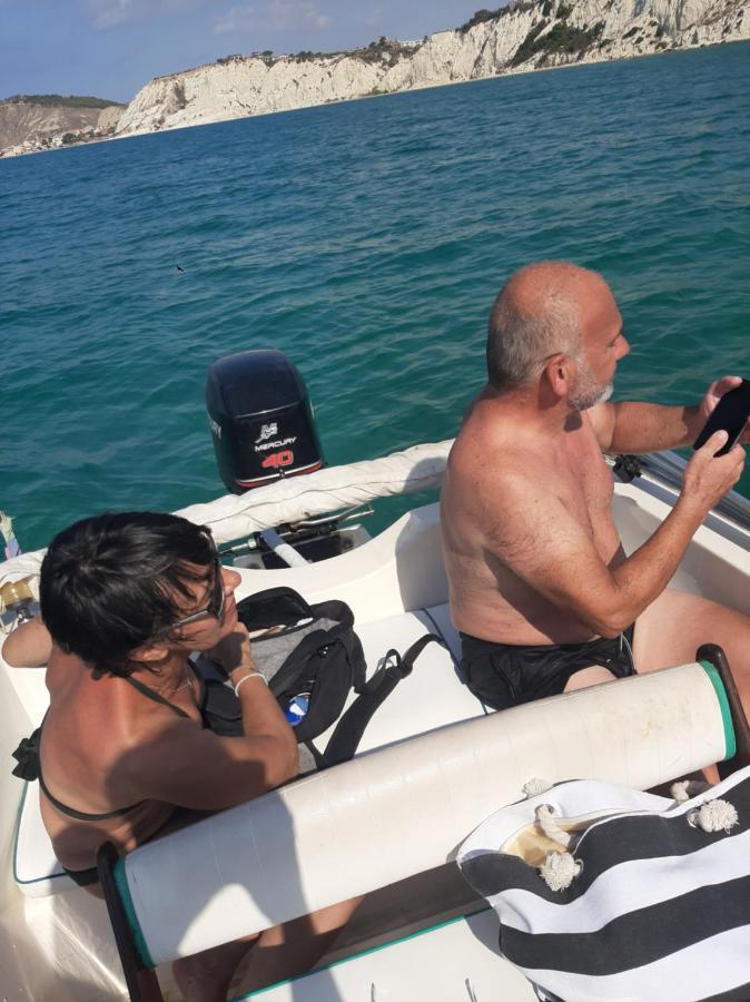 B&B Raggio Di Sole ポルト・エンペードクレ エクステリア 写真